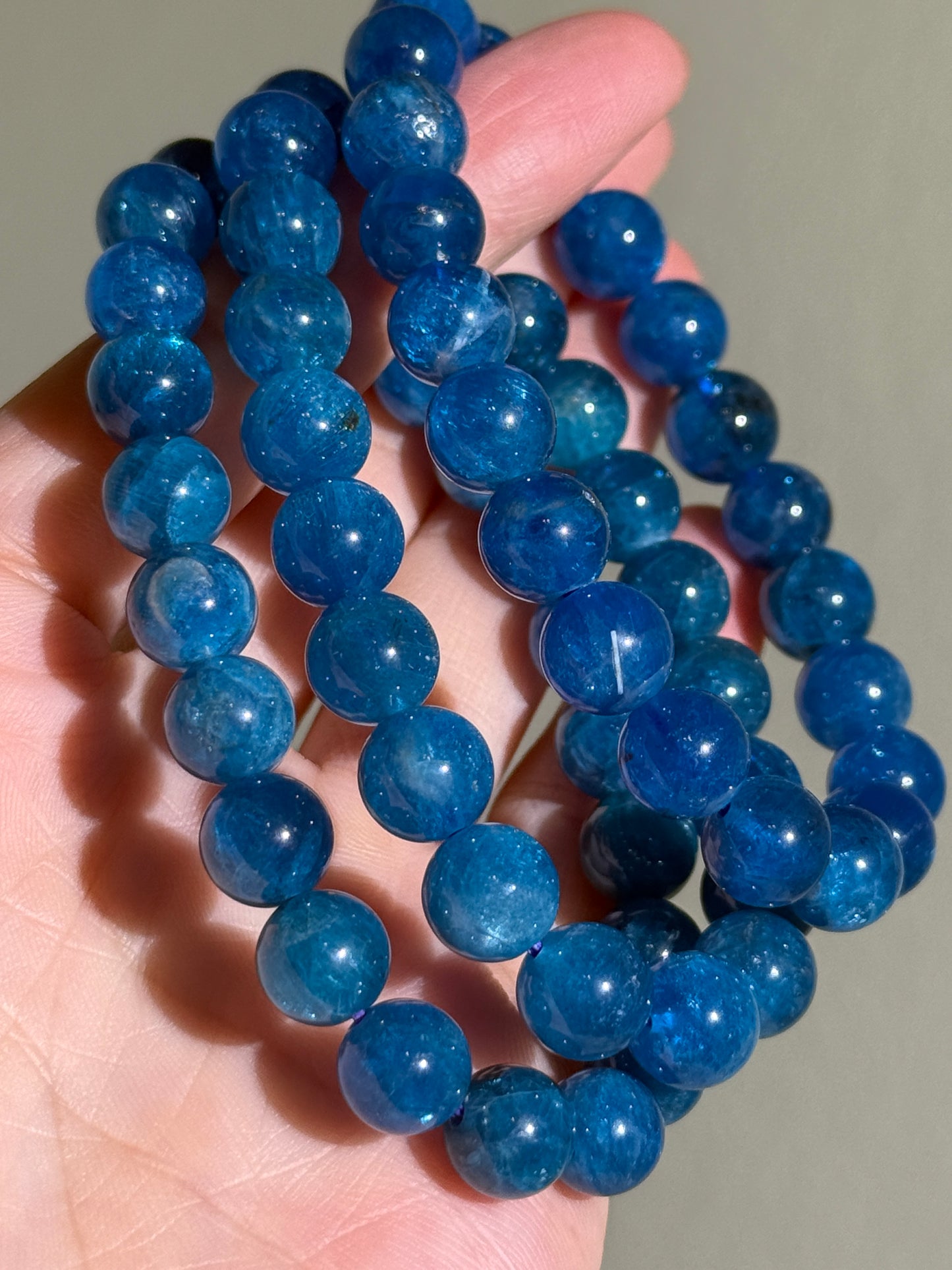 High Quality Gemmy Blue Apatite Bracelets, 8-9mm