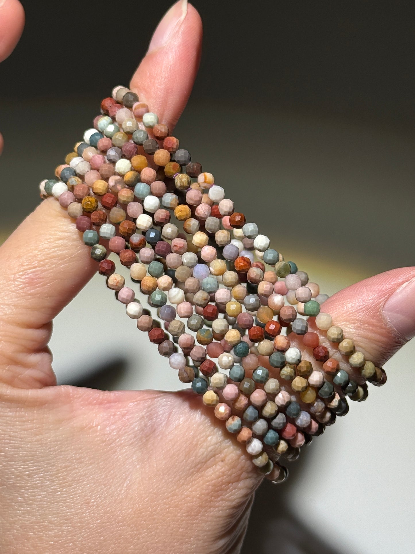Faceted Pastel Alashan Agate Bracelets, 3.5mm