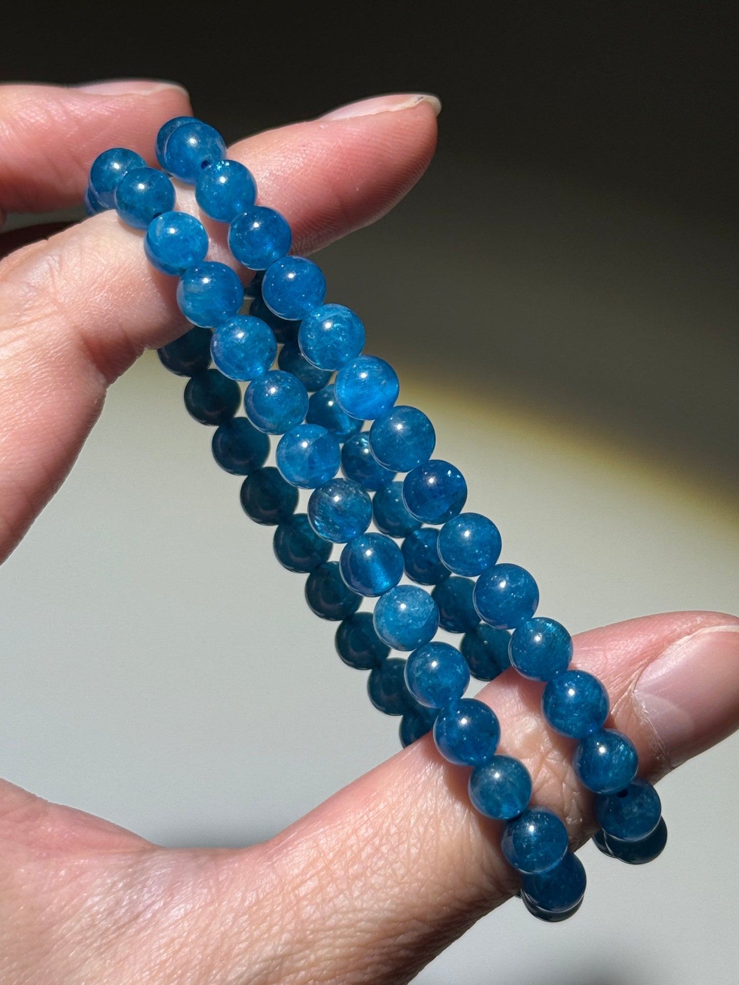 Gemmy Blue Apatite Bracelets, 6.5mm