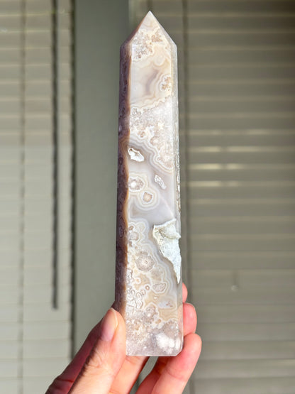 High Quality Unique Cream Beige Flower Agate Tower, Madagascar