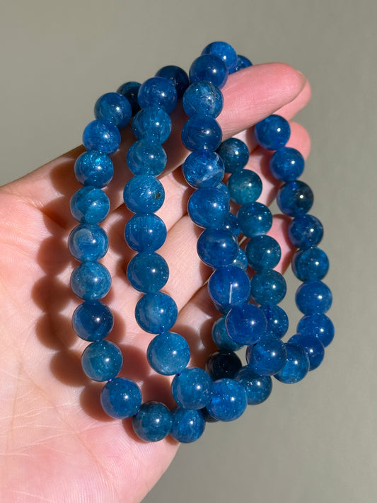 High Quality Gemmy Blue Apatite Bracelets, 8-9mm