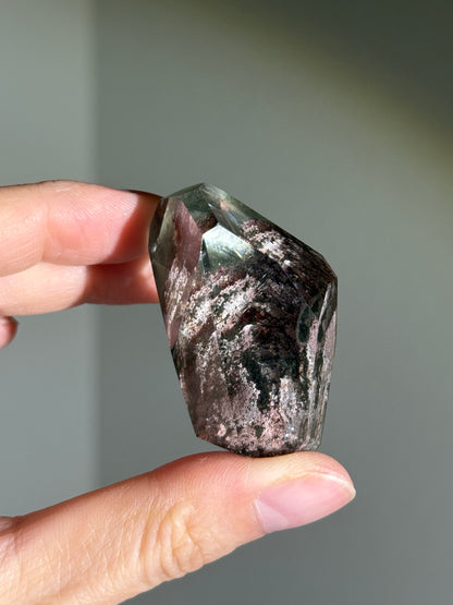 High Quality Water Clear Purple Garden Quartz Freeform, Zambia