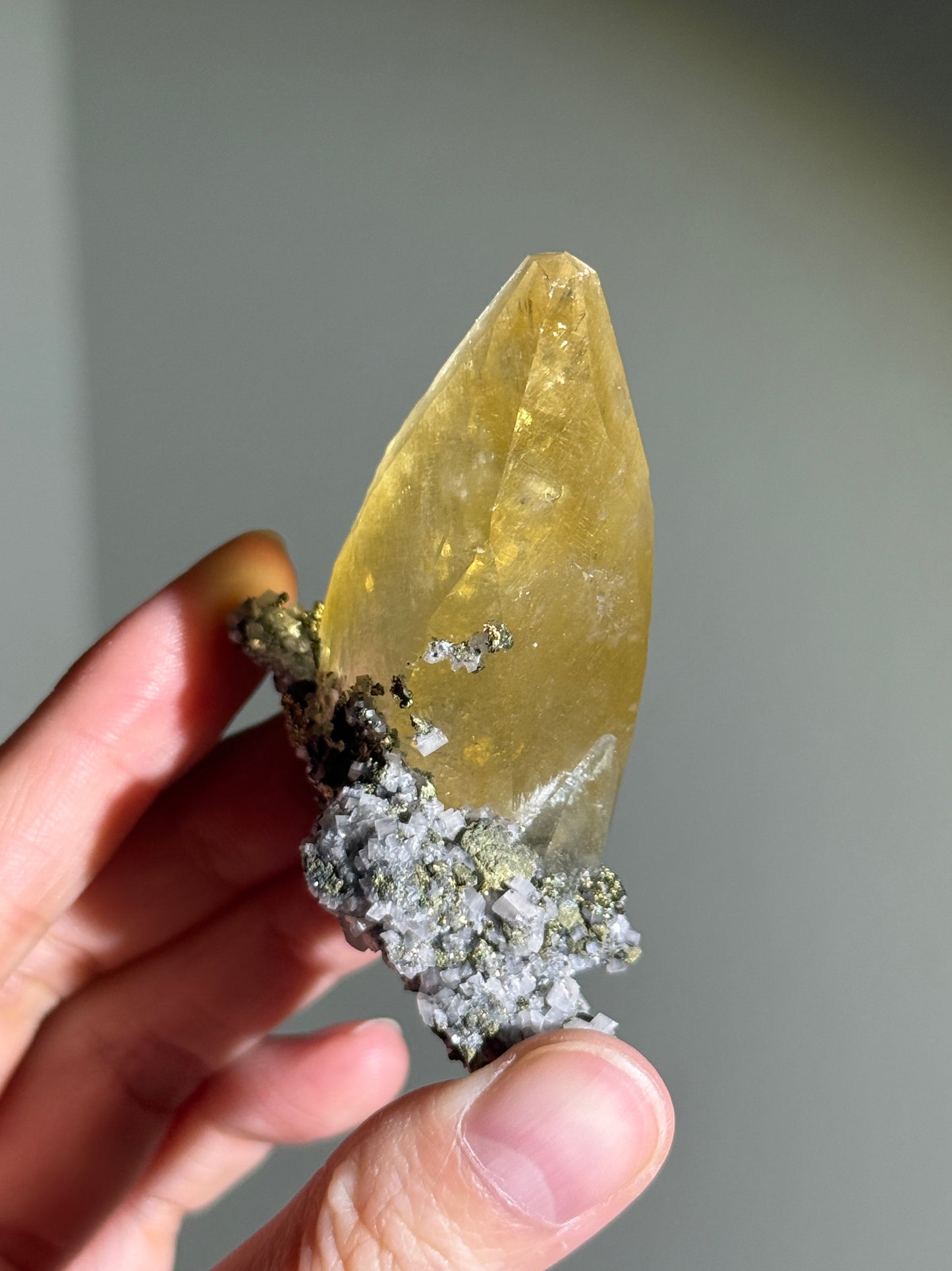 High Quality Sweetwater Mine Honey Calcite On Dolomite With Chalcopyrite, USA