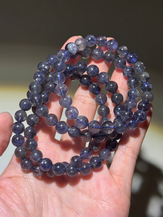 Translucent Iolite Bracelets, 8mm