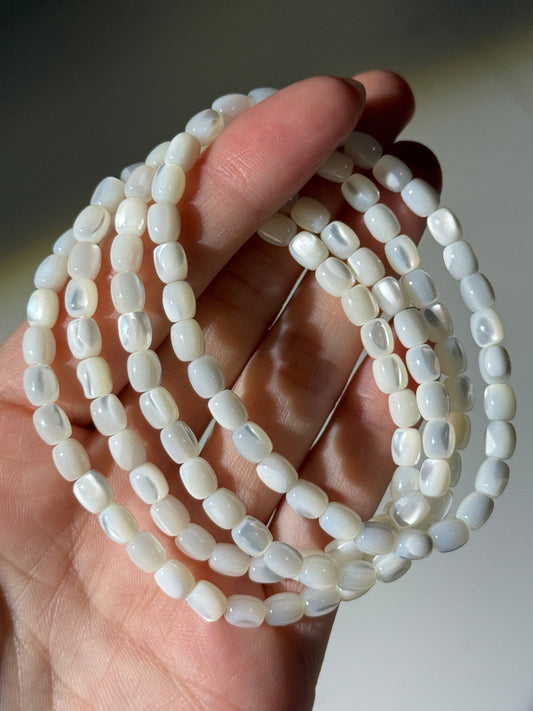 Mother of Pearls Bracelets, Elongated Bead, 6mm