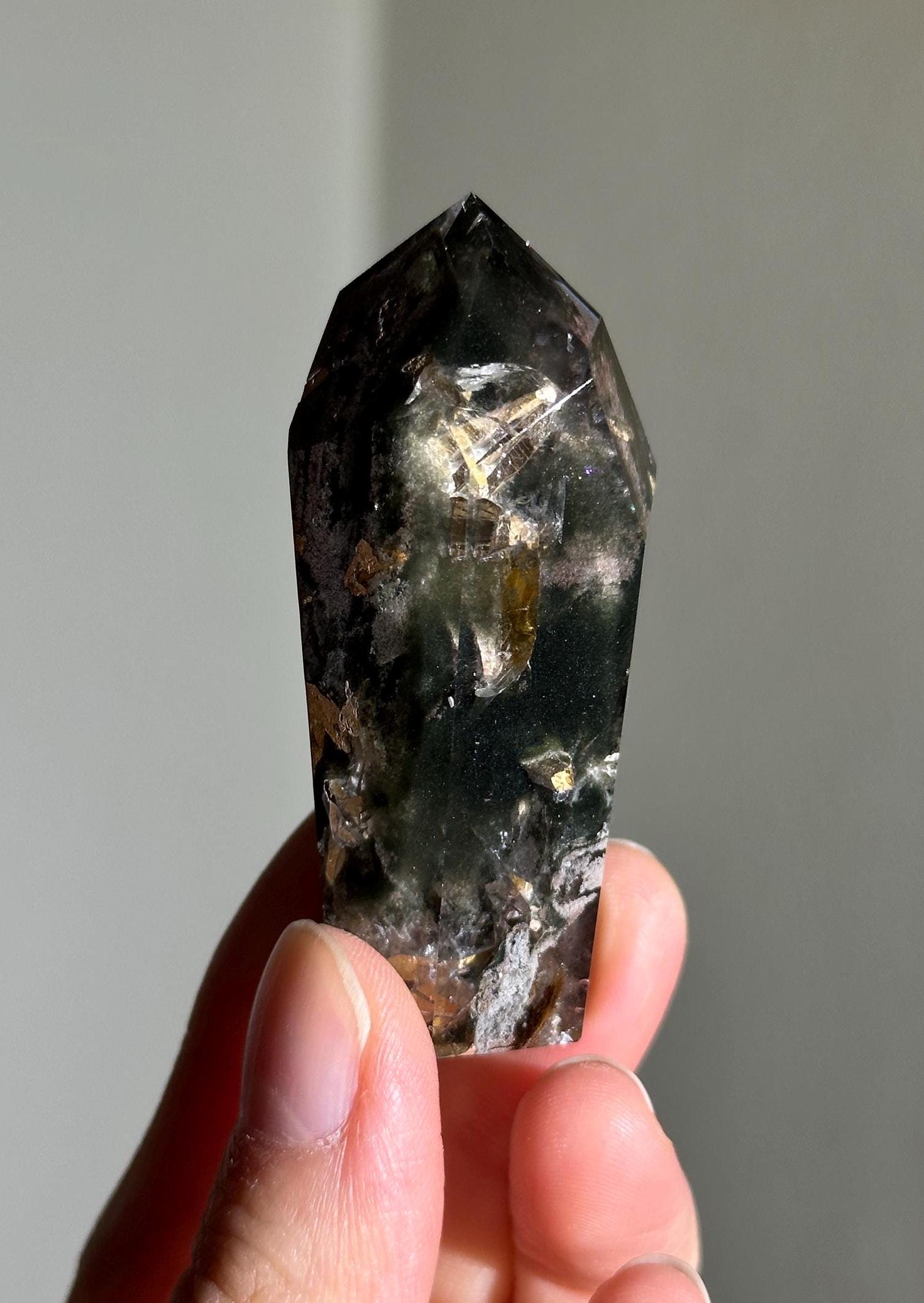 Rare Garden Quartz x Chlorite Quartz With Chip Like Golden Mica